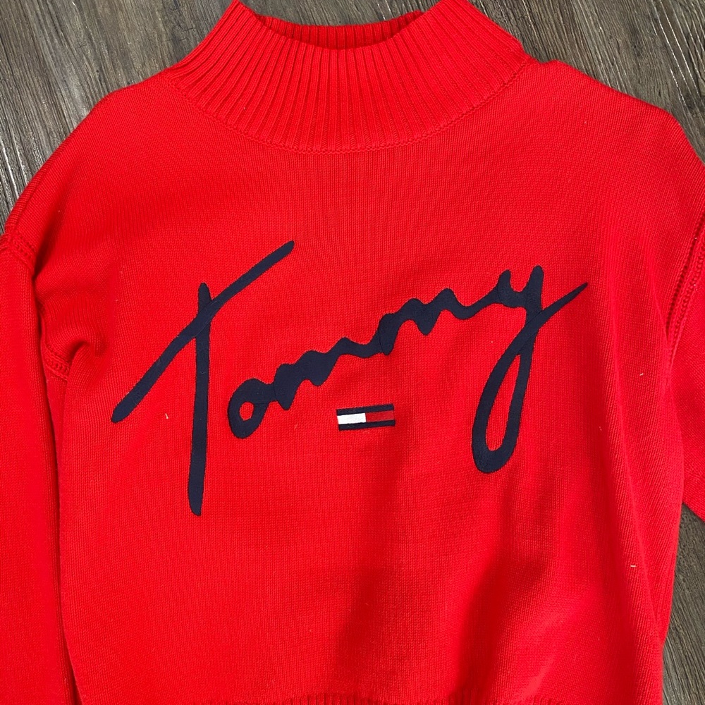 Tommy Hilfiger iconic logo pull over - Picture 4 of 5